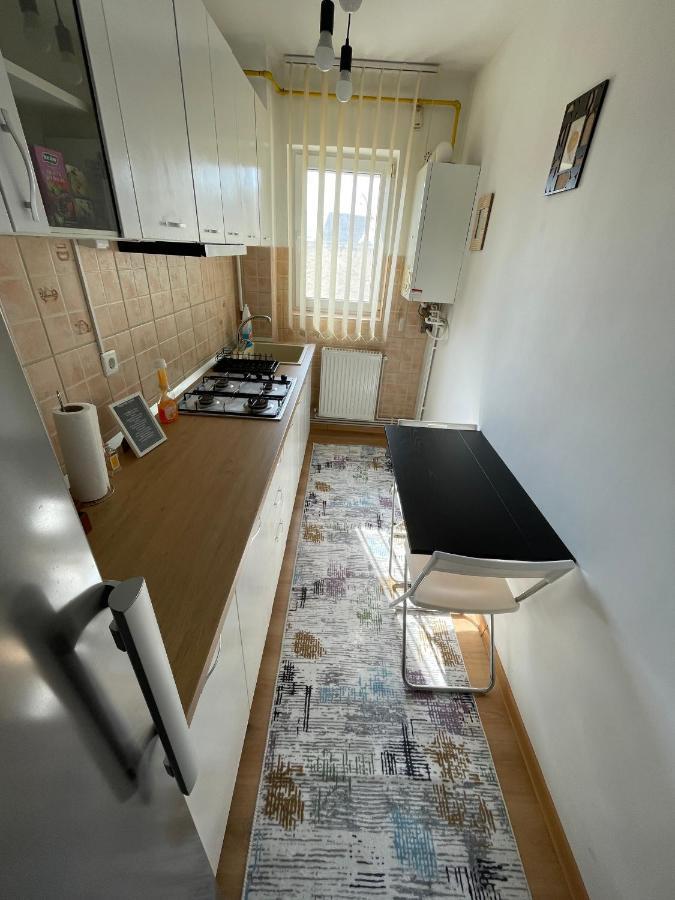 Apartament Cina Husi Ngoại thất bức ảnh